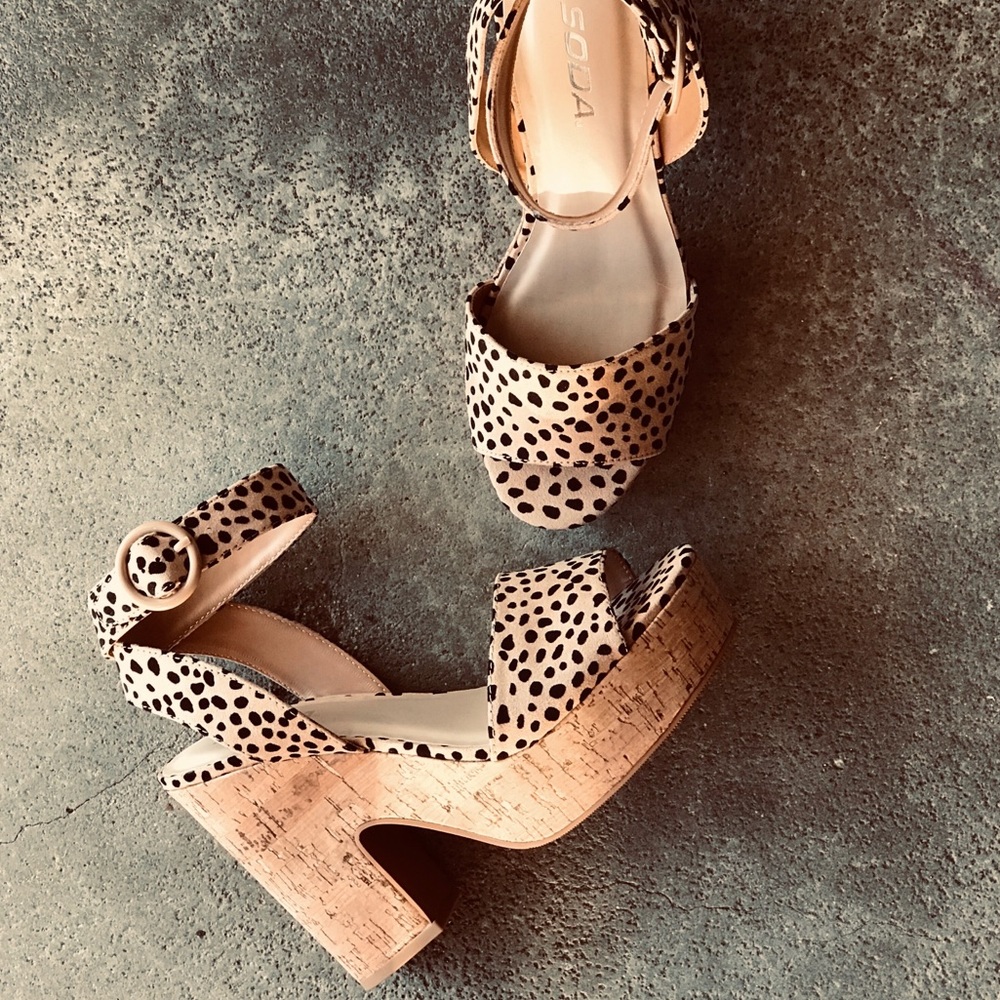 Cheetah Print Block Cork Ankle Sandal Platform - Picture 5 of 8